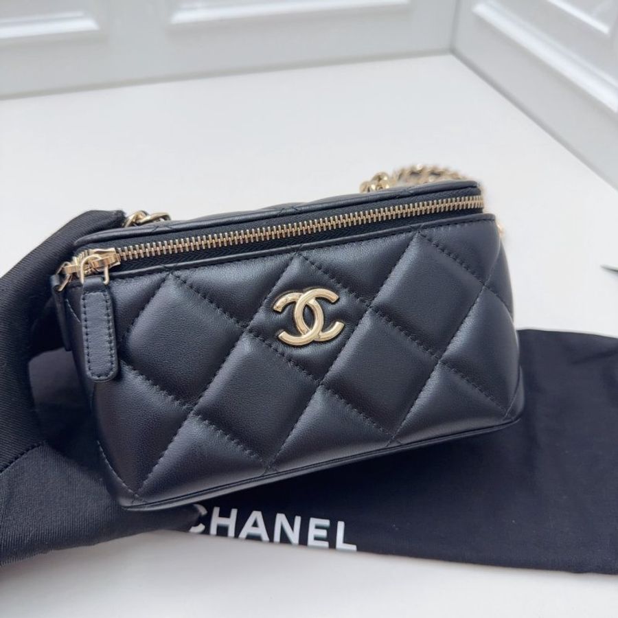 香奈兒/Chanel 黑金羊皮琺瑯扣鏈條化粧包-5