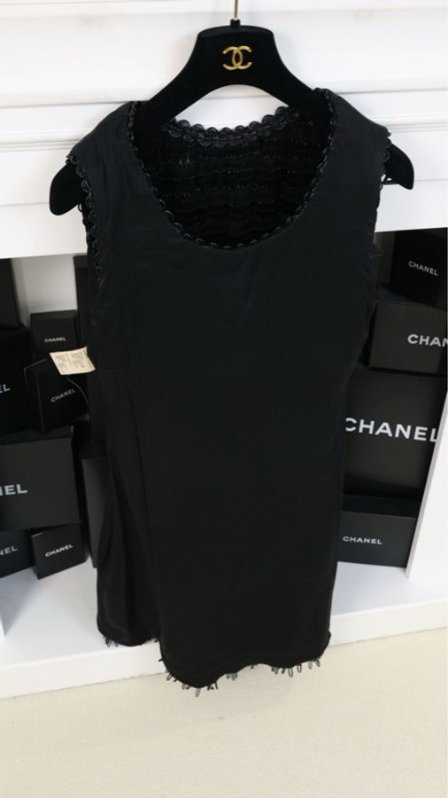Chanel 94年秀款黑白电话线滚边背心连衣裙-6