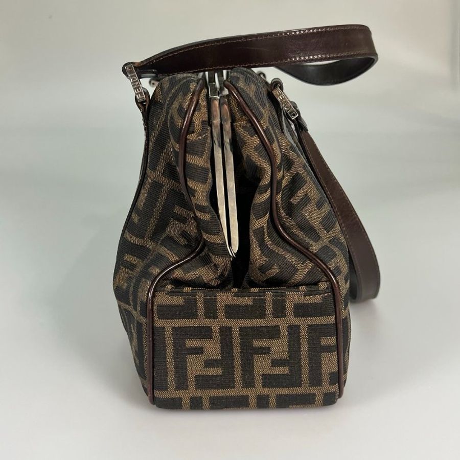 FENDI VINTAGE老花帆布ZUCCA口金手提單包-2