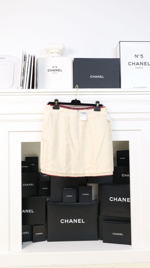 Chanel 06年高级手工坊系列奶白色蓝红滚边琉璃扣四口袋外套半裙套装-6