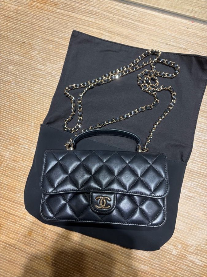 Chanel 香奈兒 Classic Flap經典黑色小包-3