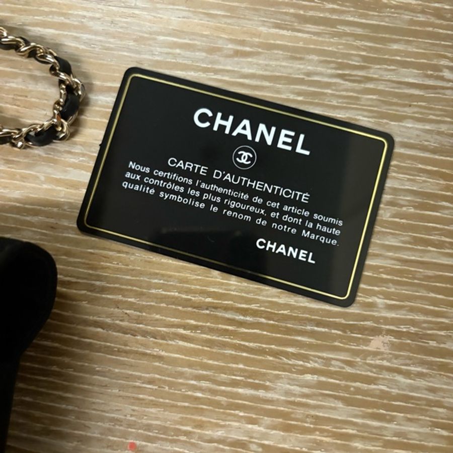 Chanel 圓型硬殼小包-15