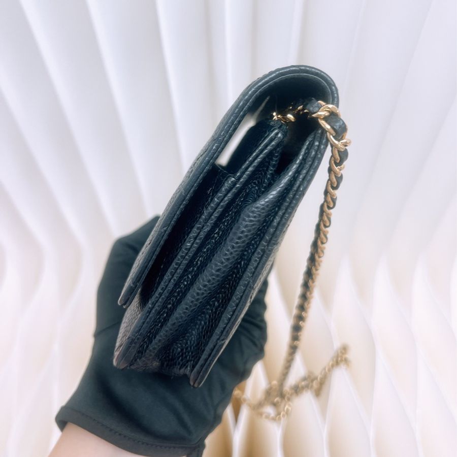 Chanel woc 黑金牛皮鏈條包-6