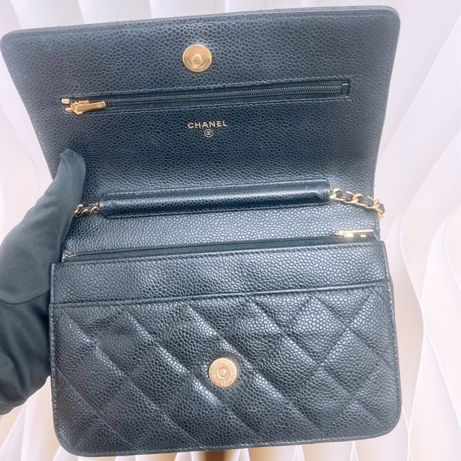 Chanel woc 黑金牛皮鏈條包-11