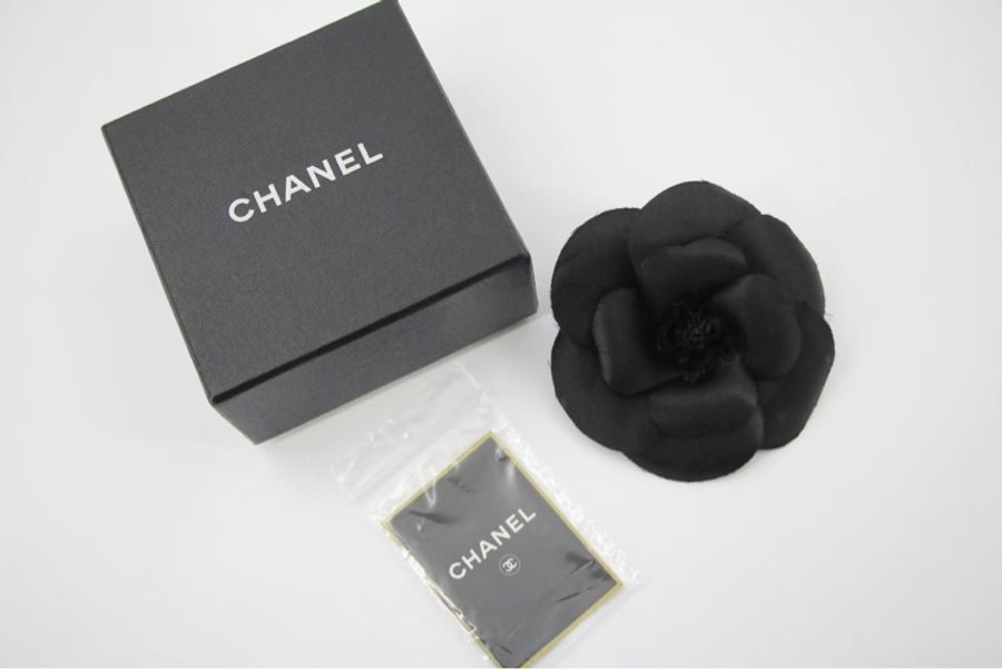 Chanel Vintage 81-85年 絲綢黑色大朵山茶花胸針-6