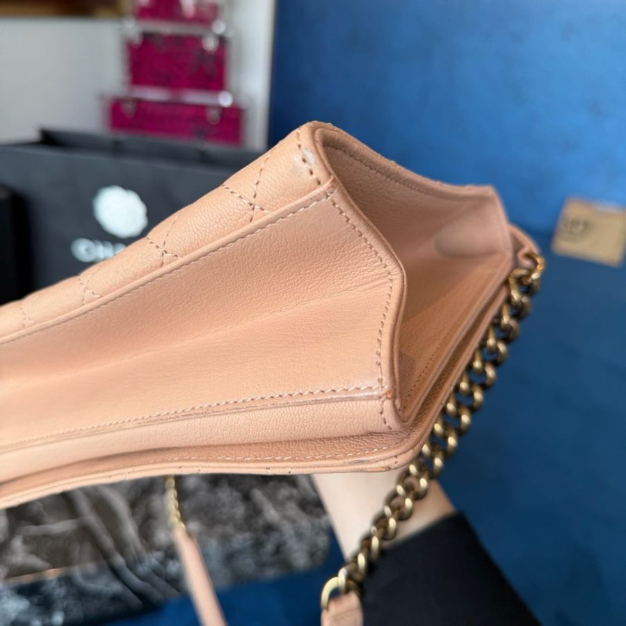 Chanel 香奈兒 裸粉色金扣2.55 handle 手提斜挎包 17開帶卡-8