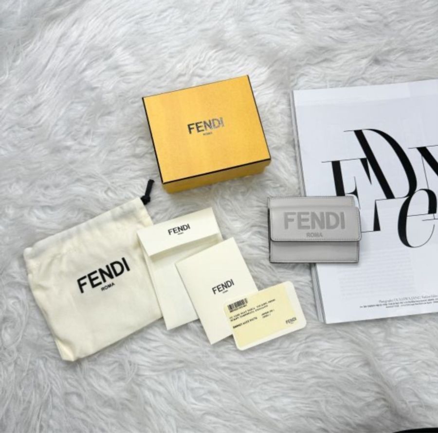 FENDI ROMA零錢卡包-0