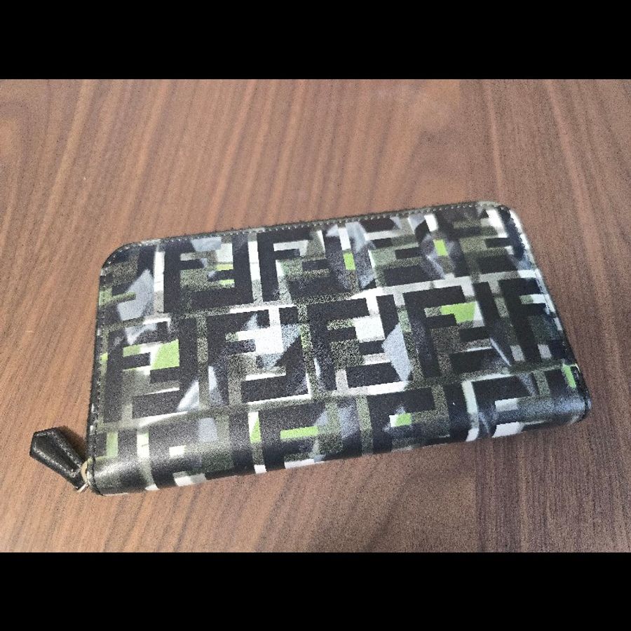 Fendi 迷彩皮革 全拉鍊長夾-0