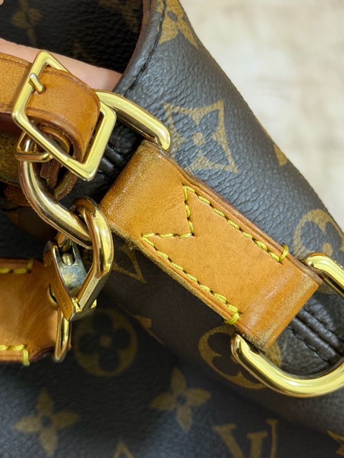 ⭐️五星推薦⭐️ LV hobo bag M41544-32