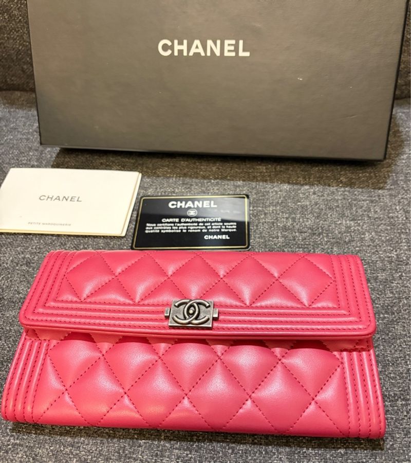 CHANEL 專櫃正品 A80286 26開 桃紅 BOY長夾 發財包-6