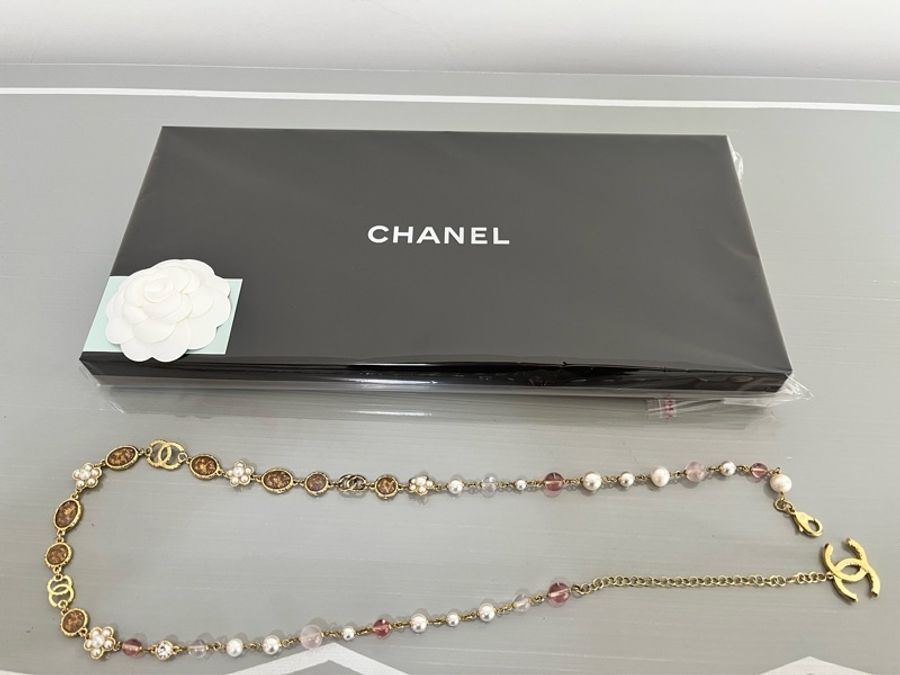 CHANEL 香奈兒《全新》24A 手工坊系列 仿珍珠雙C腰鏈｜可當長項鍊｜全配附購證-11