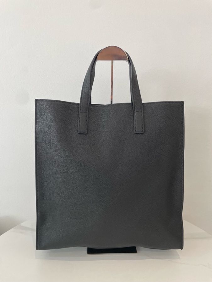 普拉達/Prada 品牌壓印 黑色荔枝紋全皮手提托特包 單肩斜挎包 尺寸:36*12*36 cm-2