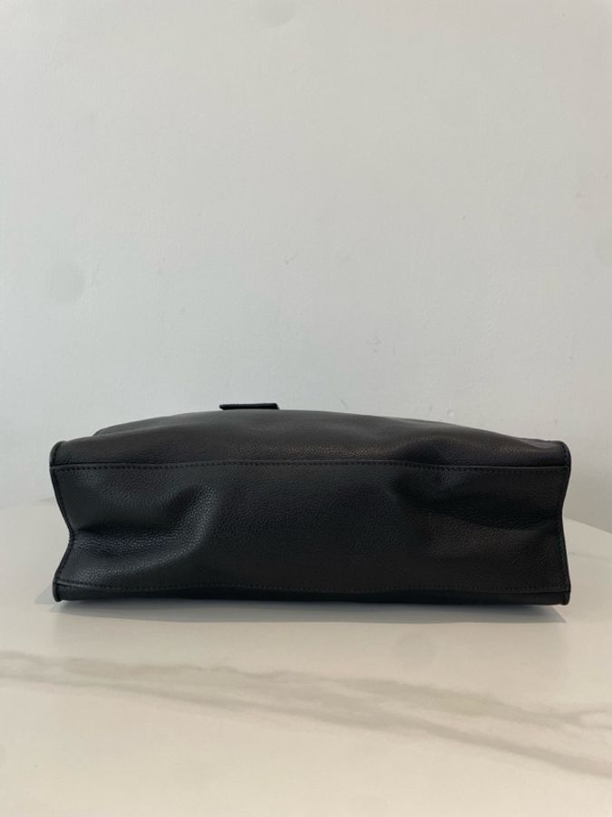 普拉達/Prada 品牌壓印 黑色荔枝紋全皮手提托特包 單肩斜挎包 尺寸:36*12*36 cm-5