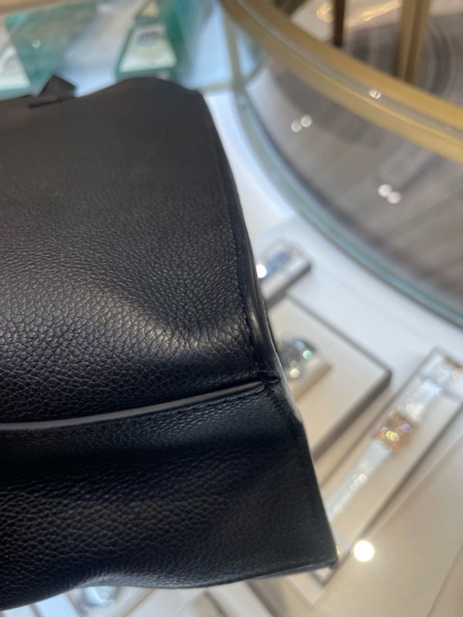 普拉達/Prada 品牌壓印 黑色荔枝紋全皮手提托特包 單肩斜挎包 尺寸:36*12*36 cm-8