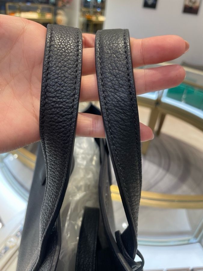 普拉達/Prada 品牌壓印 黑色荔枝紋全皮手提托特包 單肩斜挎包 尺寸:36*12*36 cm-18