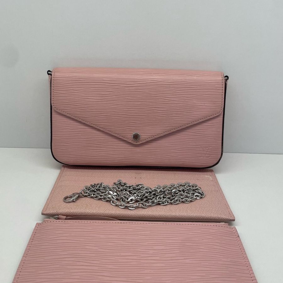Louis Vuitton 路易威登 櫻花粉色水波紋三合一鏈條包woc 銀扣 尺寸:21*12-0