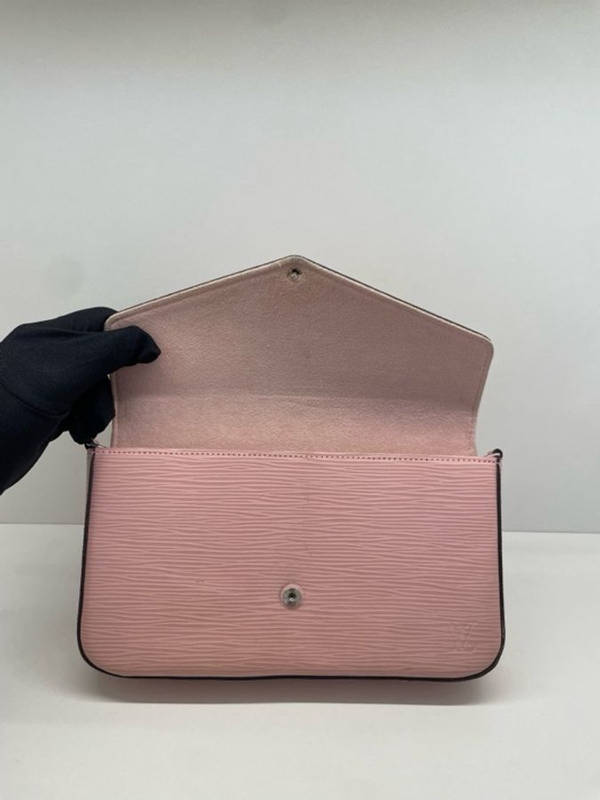 Louis Vuitton 路易威登 櫻花粉色水波紋三合一鏈條包woc 銀扣 尺寸:21*12-6