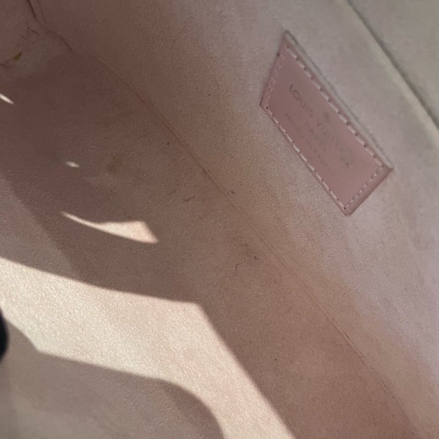 Louis Vuitton 路易威登 櫻花粉色水波紋三合一鏈條包woc 銀扣 尺寸:21*12-8