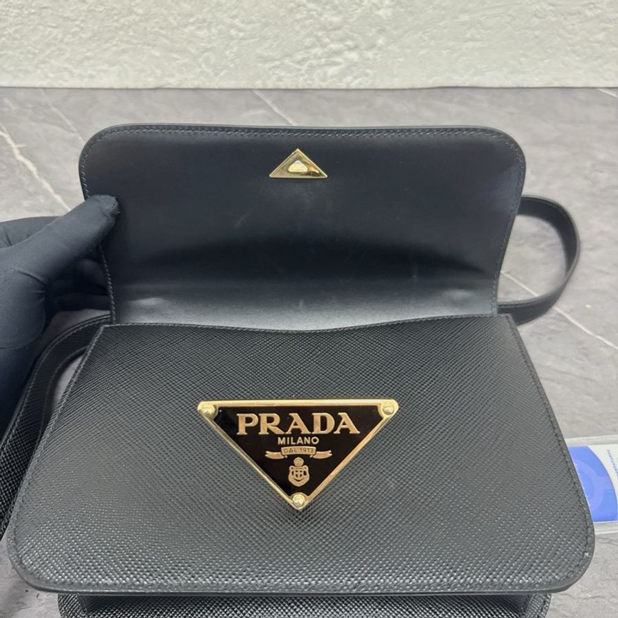 Prada普拉達 新款正標單肩斜挎豆腐包-10