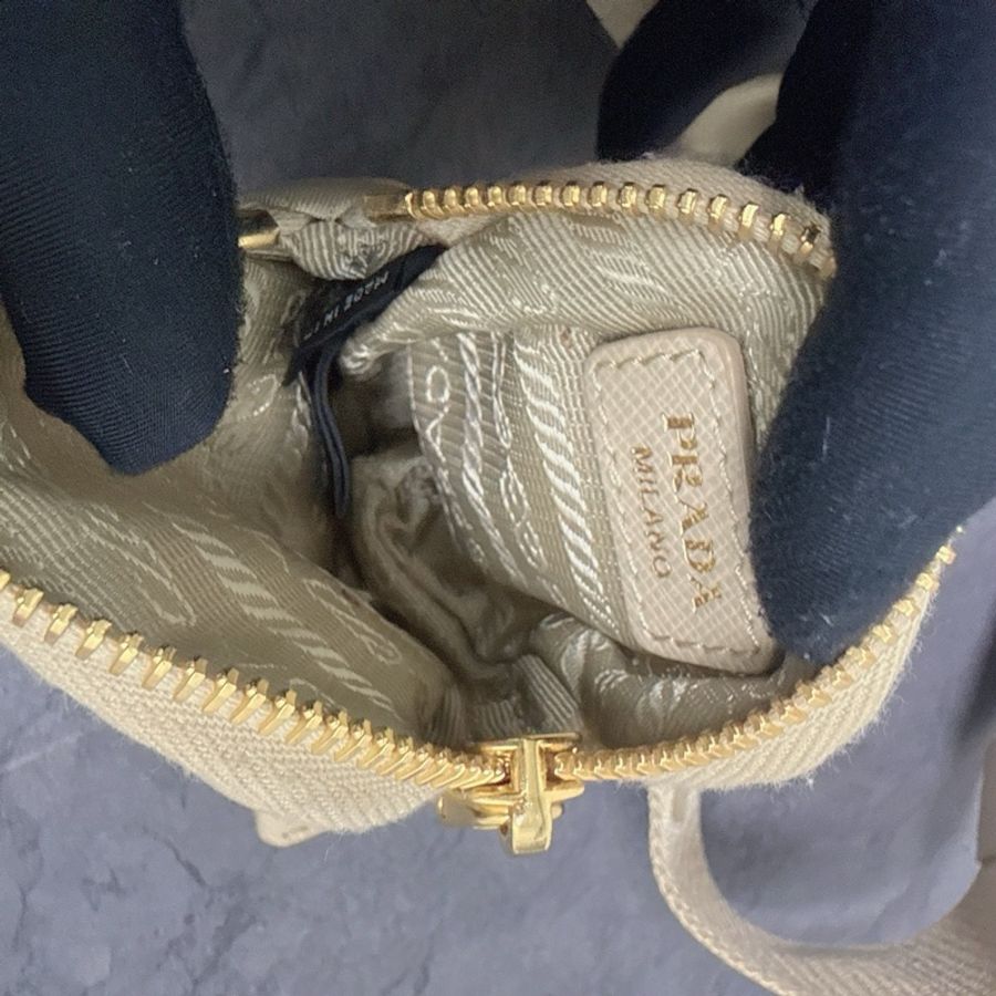 Prada普拉達 奶茶拼金色降落傘三合一-7