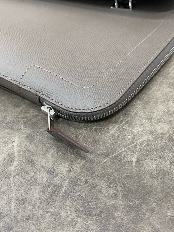 愛馬仕 Hermes 灰色公文包 C刻 尺寸:長37.5寬2高27-17