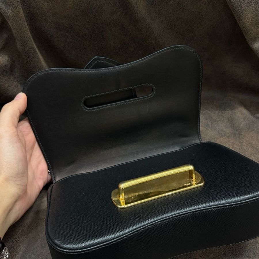 Prada 普拉達 屁股包 黑金 附發票-7
