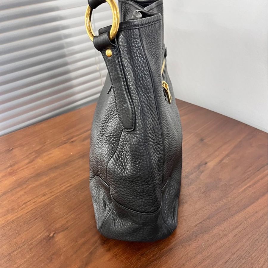 Prada • 經典黑金荔枝牛皮Hobo包-3