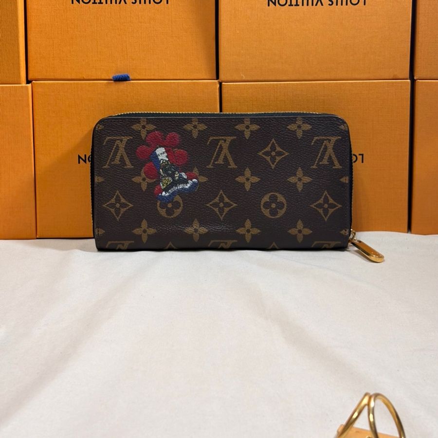 ✨近新閒置 LV 山本寬齋 2018歌舞伎達摩不倒翁 12卡零錢袋拉鍊長夾-2