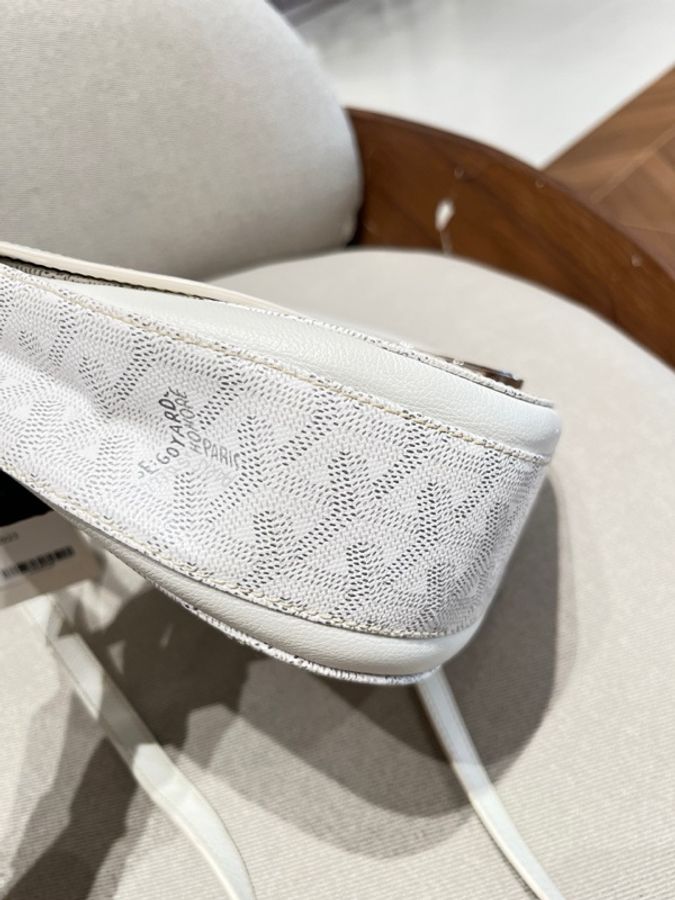 Goyard 戈雅白色帆布拼皮郵差包 尺寸17*8*25-5