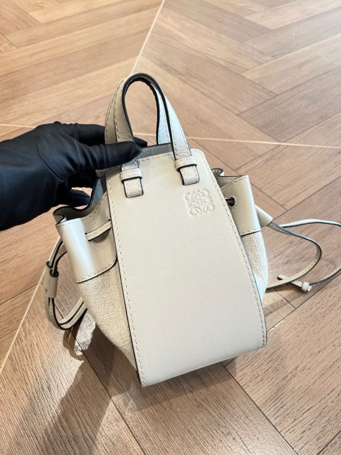 Loewe羅意威mini吊床單肩包 新 17*20*10-10