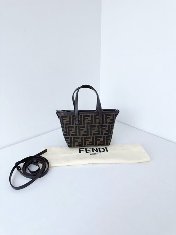 ✨Fendi芬迪|新款老花mini roll迷你菜籃子tote|閒置新-2
