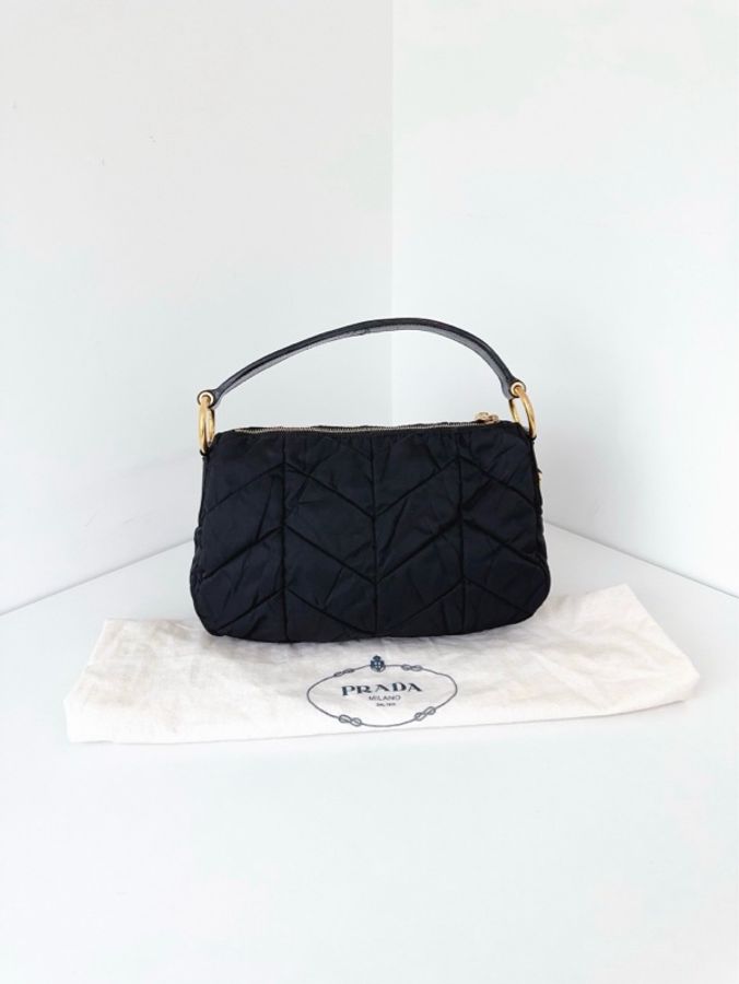✨Prada普拉達|黑金皺摺降落傘 泡芙雲朵Hobo飯盒包|99新-3
