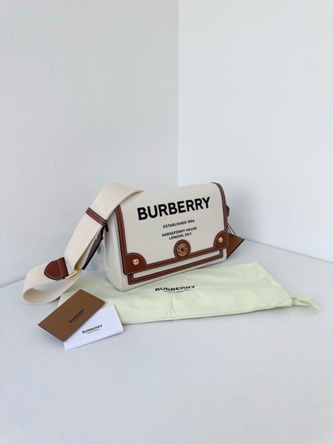 ✨Burberry|Horseferry Note 帆布拼棕皮郵差包 新款寬肩帶 橫版|全新有膜有吊牌-4