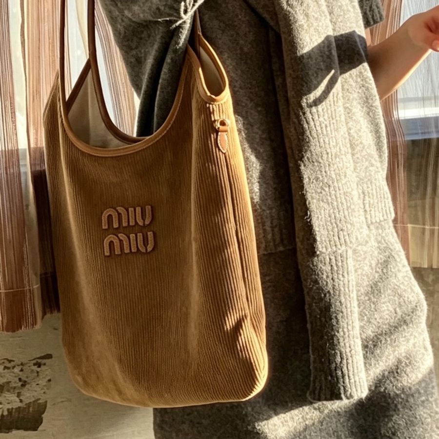 MIUMIU繆繆灯芯絨LVY單肩托特包98新閒置🦀-18
