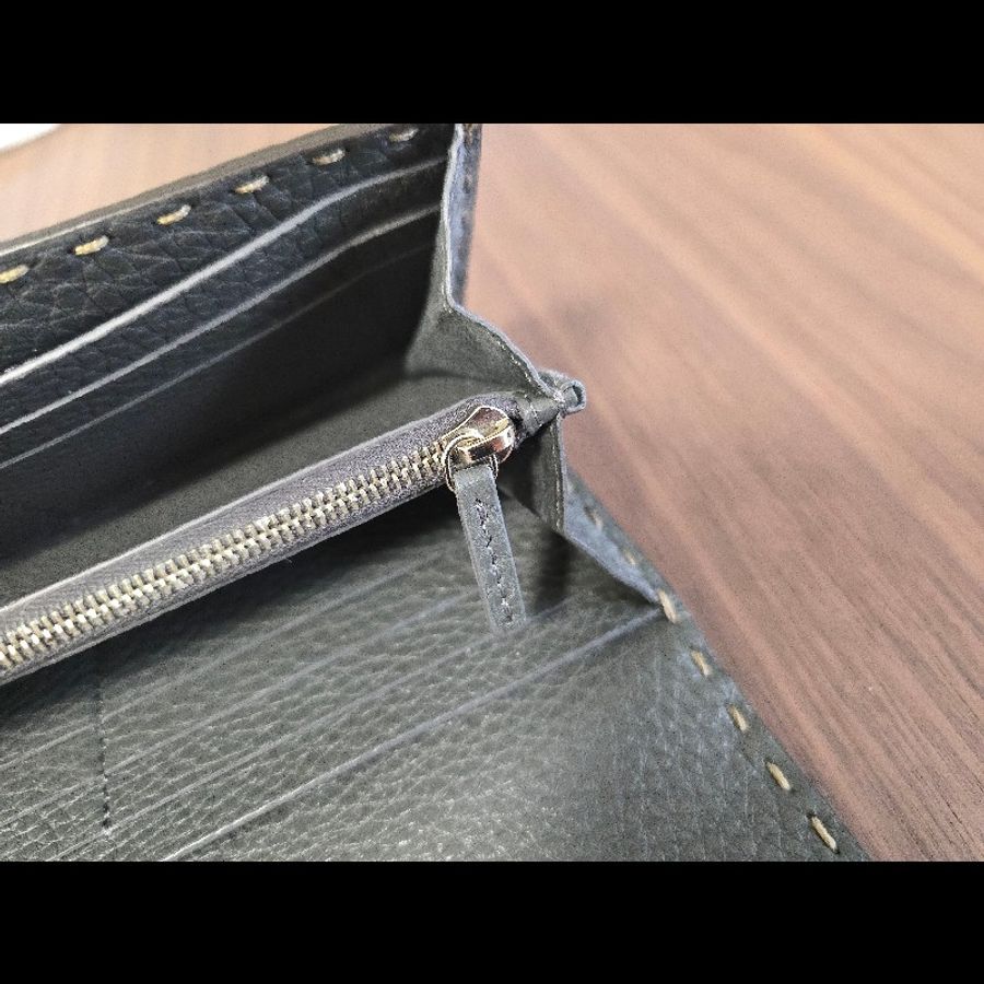 Fendi Selleria 雙色長夾-20