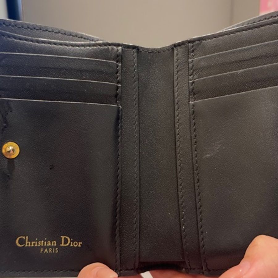 Dior小羊皮短夾有零錢袋-17