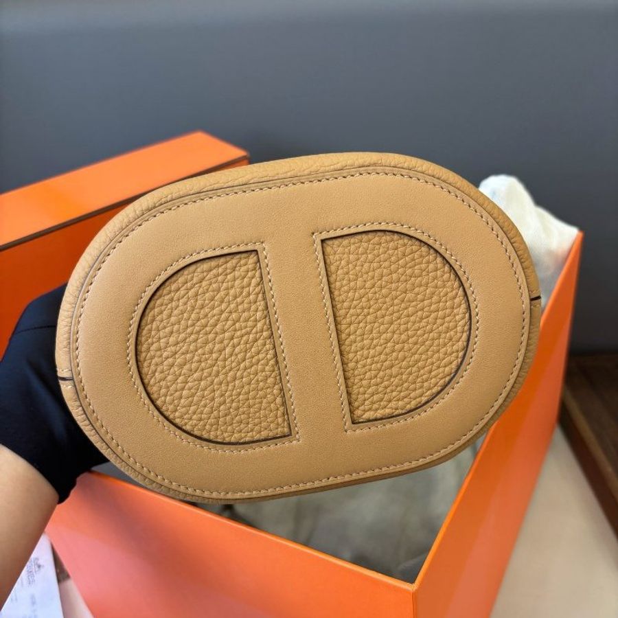 閒置新 愛馬仕Hermes 豬鼻子In the loop菜籃子-7
