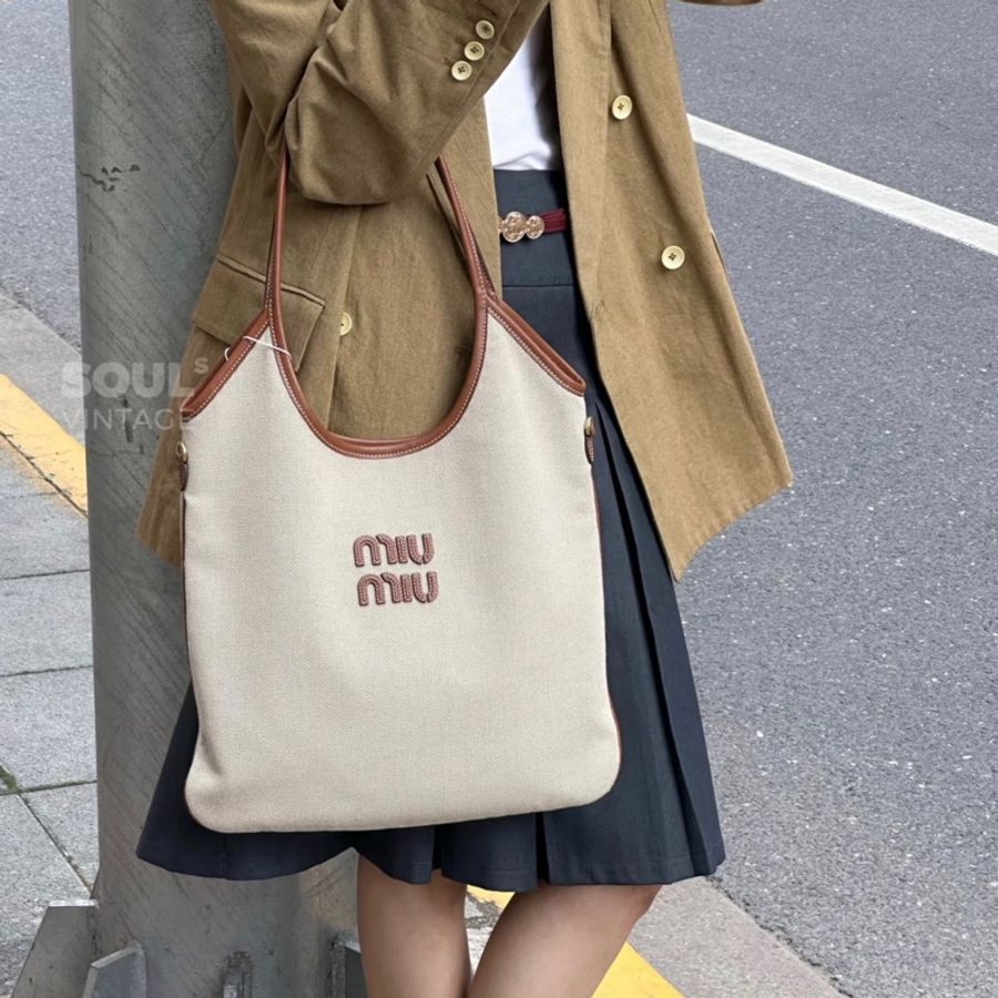 #官網約6萬4 Miu Miu 明星單品 IVY托特包-2