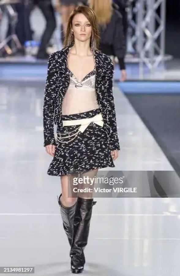 Chanel 02年秋冬秀款黑白雪花两口袋上衣外套-2
