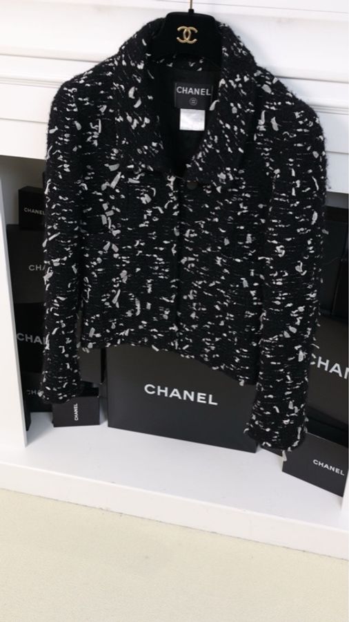 Chanel 02年秋冬秀款黑白雪花两口袋上衣外套-5