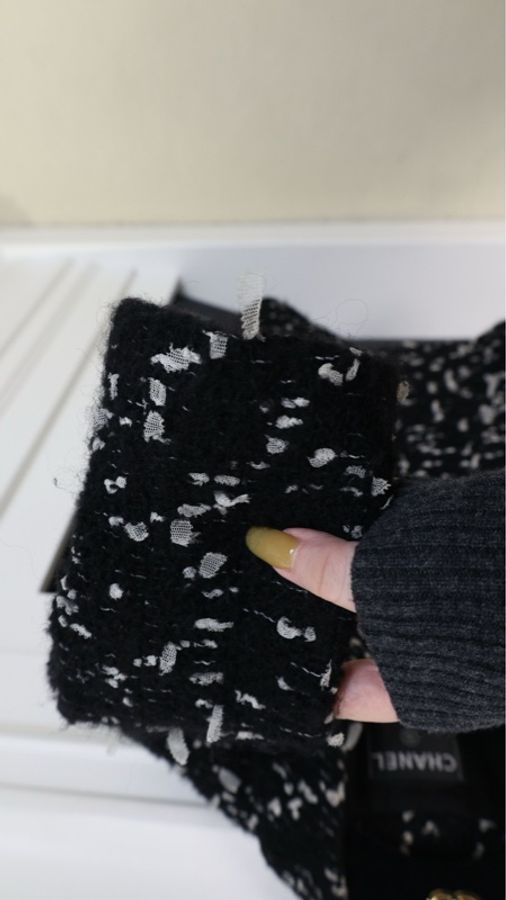 Chanel 02年秋冬秀款黑白雪花两口袋上衣外套-17