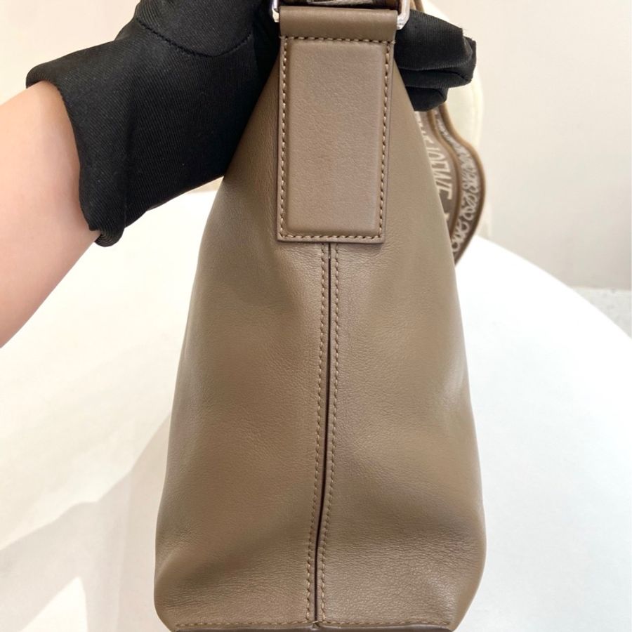 Loewe/羅意威 cubi棕色托特斜挎飯盒包-4