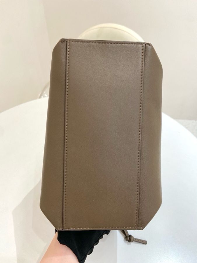 Loewe/羅意威 cubi棕色托特斜挎飯盒包-5