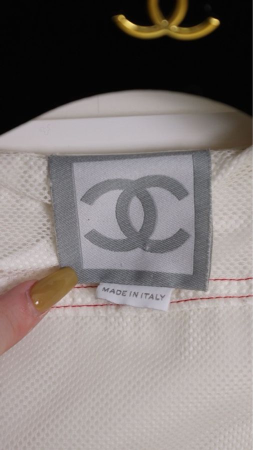 Chanel 05年运动方标白红山茶花拉链上衣-30