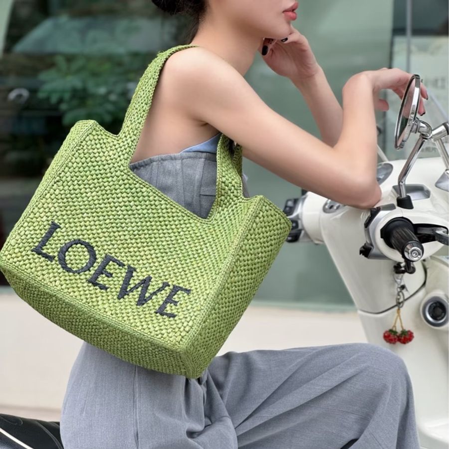 LOEWE Paula's Ibiza 系列  Font Tote 包  黑色刺繡標誌-5