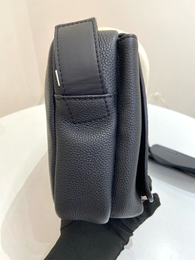 Loewe羅意威military黑色郵差斜挎包-4