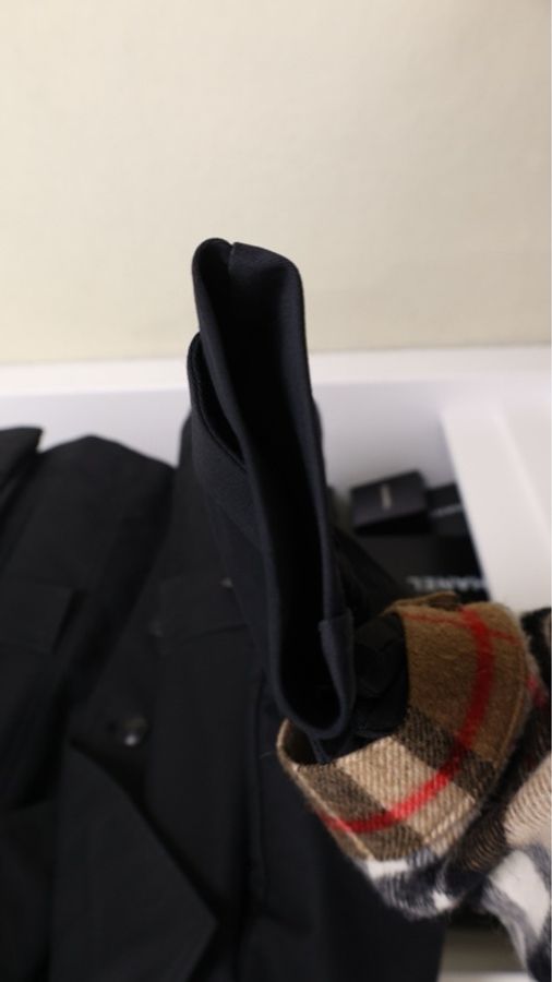 Chanel 07年运动方标系列黑色两口袋大翻领外套-7