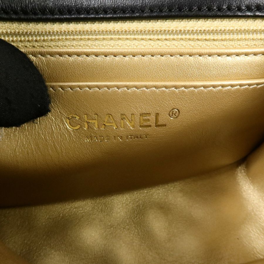 CHANEL Mini Classic 17鏈帶肩背袋-5