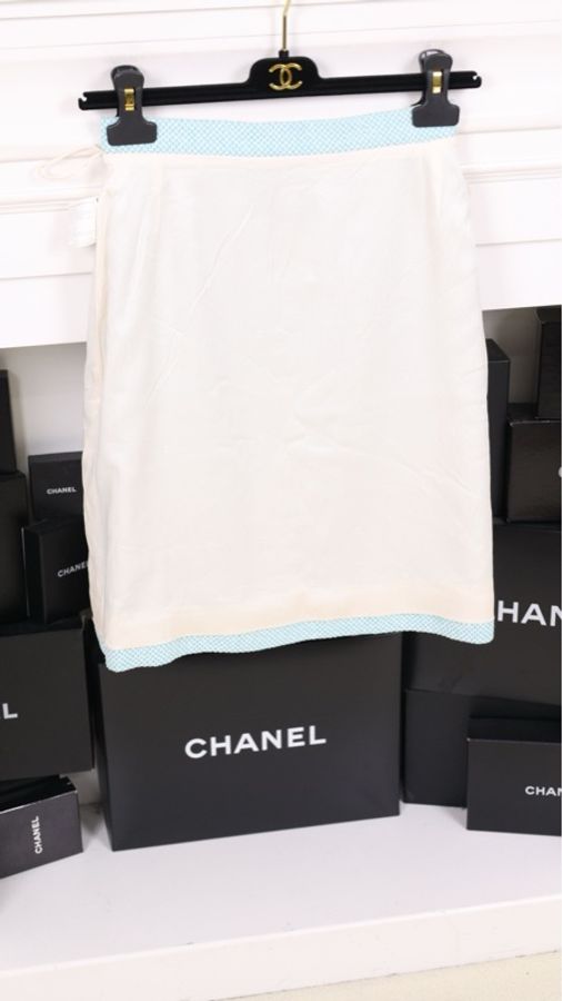 Chanel 97年贝母扣花边外套半裙套装-10