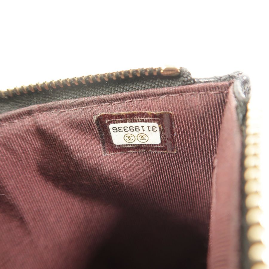 CHANEL 牛皮皮革Classic Phone Pouch with Zipper長錢包-8